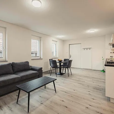 Und Boardinghouse Heimbach In Apartman Renchen