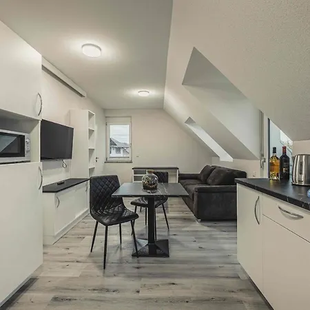 Und Boardinghouse Heimbach In Renchen