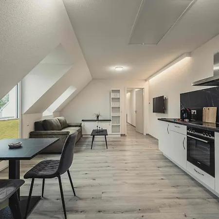 Und Boardinghouse Heimbach In Apartman Renchen