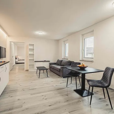 Und Boardinghouse Heimbach In Apartman *