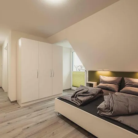 Und Boardinghouse Heimbach In Apartman