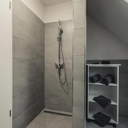 Und Boardinghouse Heimbach In * Renchen